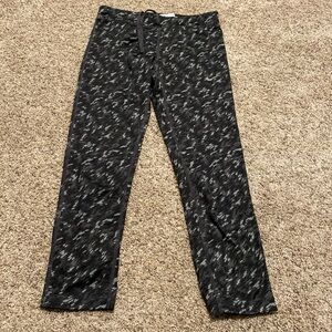 Women’s  Charcoal Patterned dri fit leggings